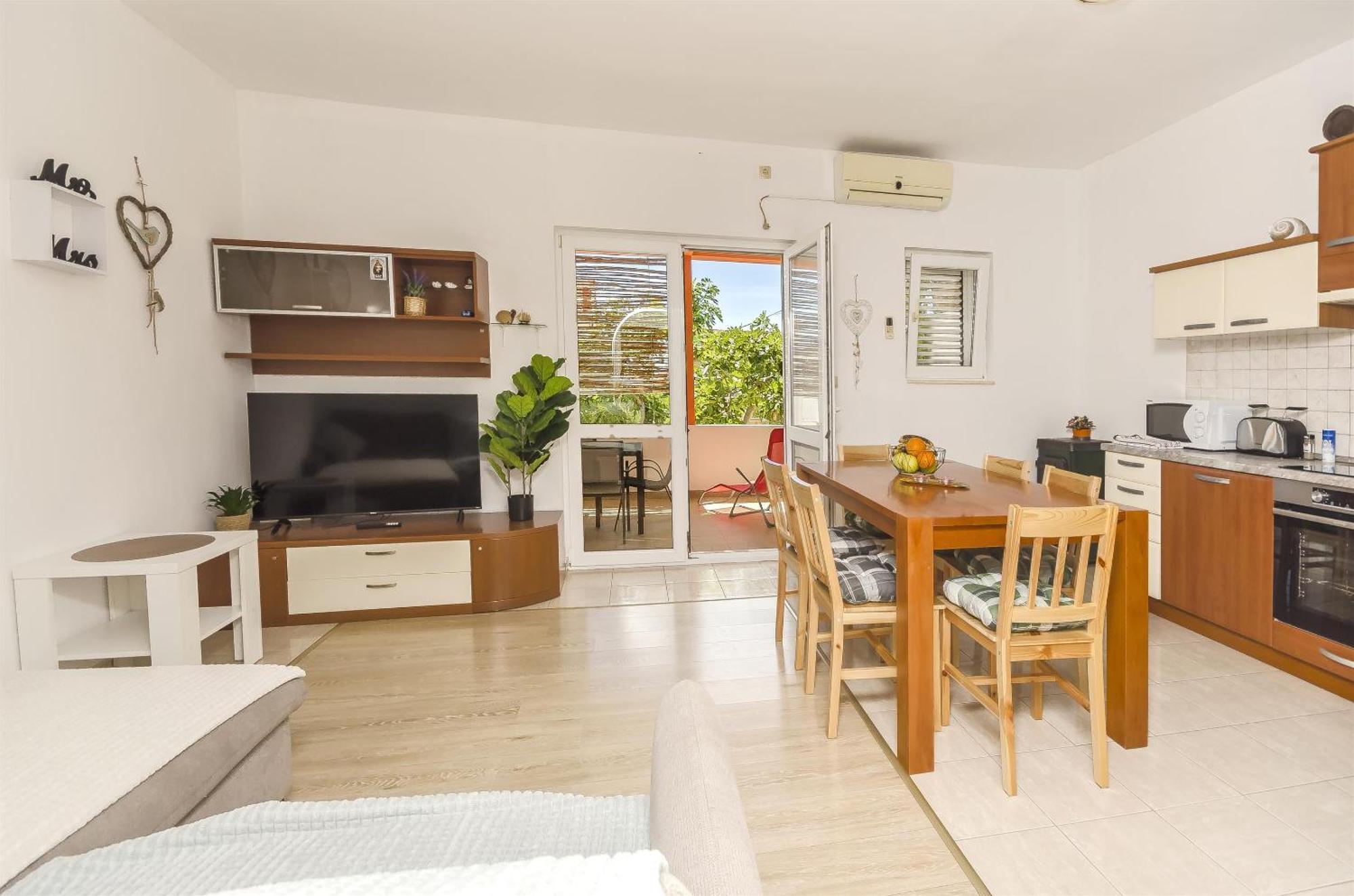 Apartments Sanja Tribunj  Bagian luar foto