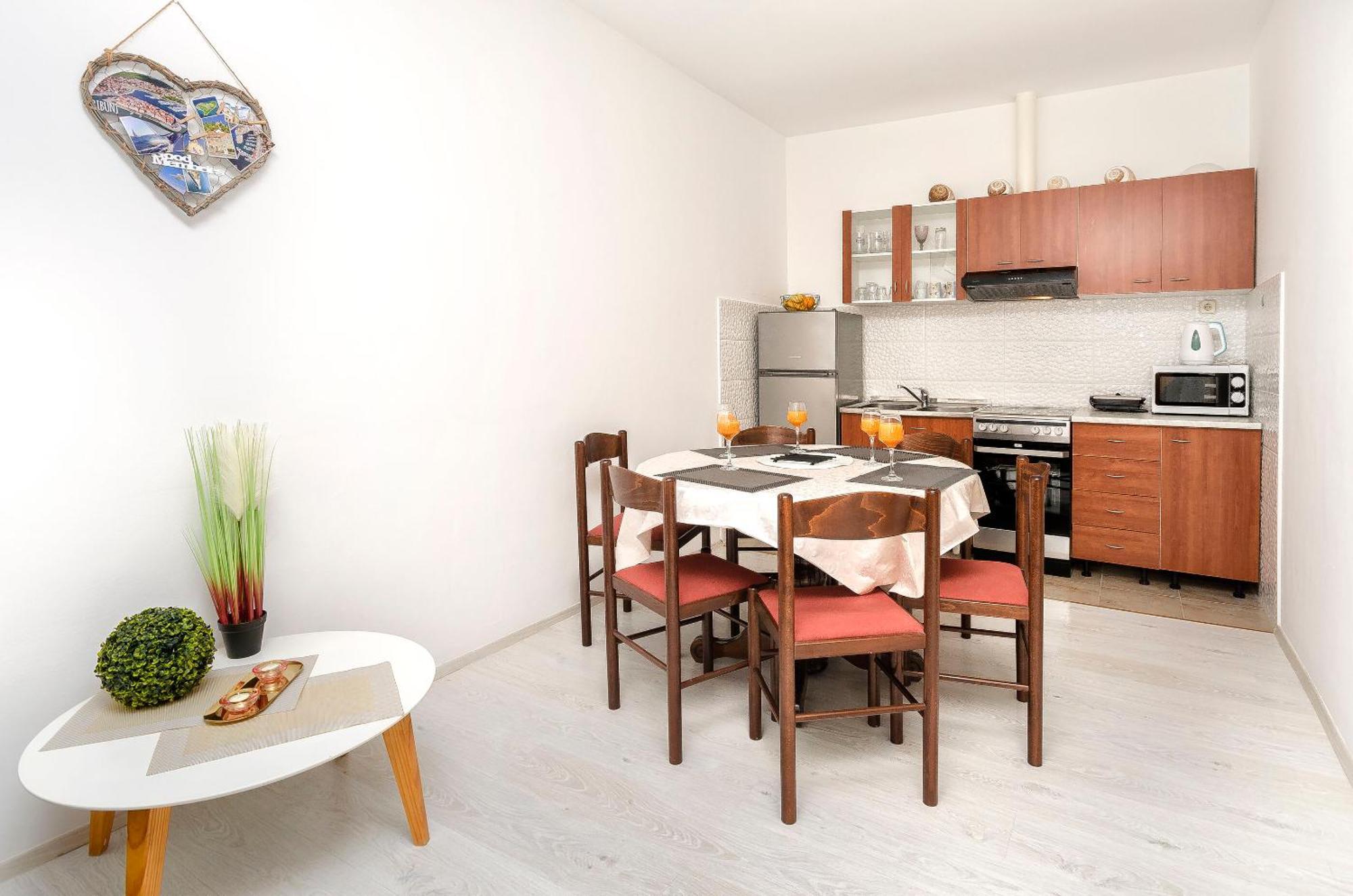 Apartments Sanja Tribunj  Bagian luar foto