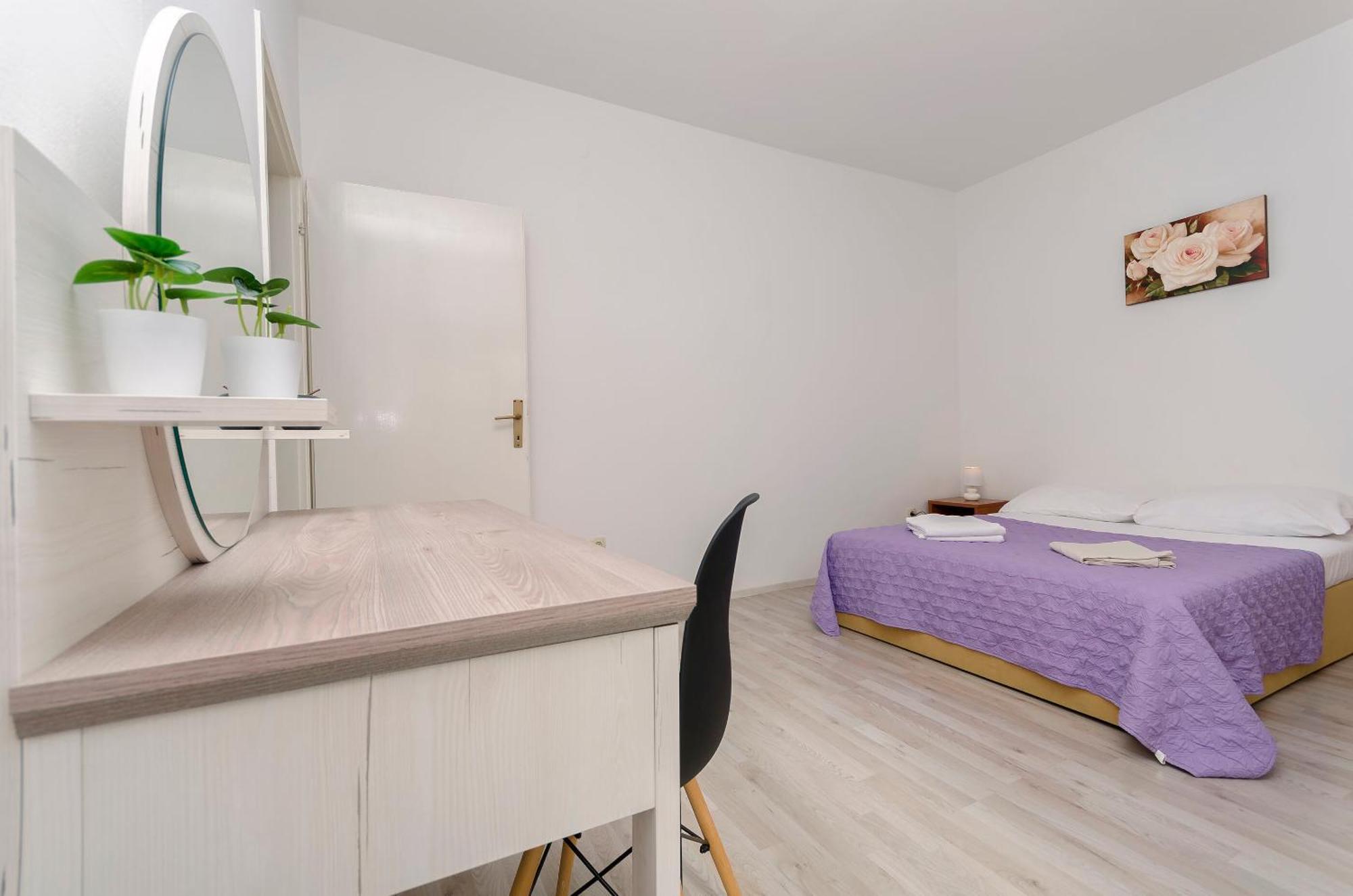 Apartments Sanja Tribunj  Bagian luar foto